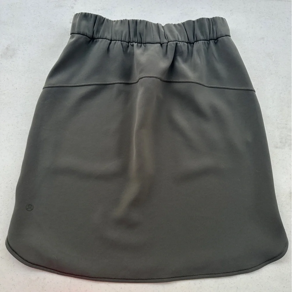 lululemon On The Fly Skirt Gray Sage Green Size 6